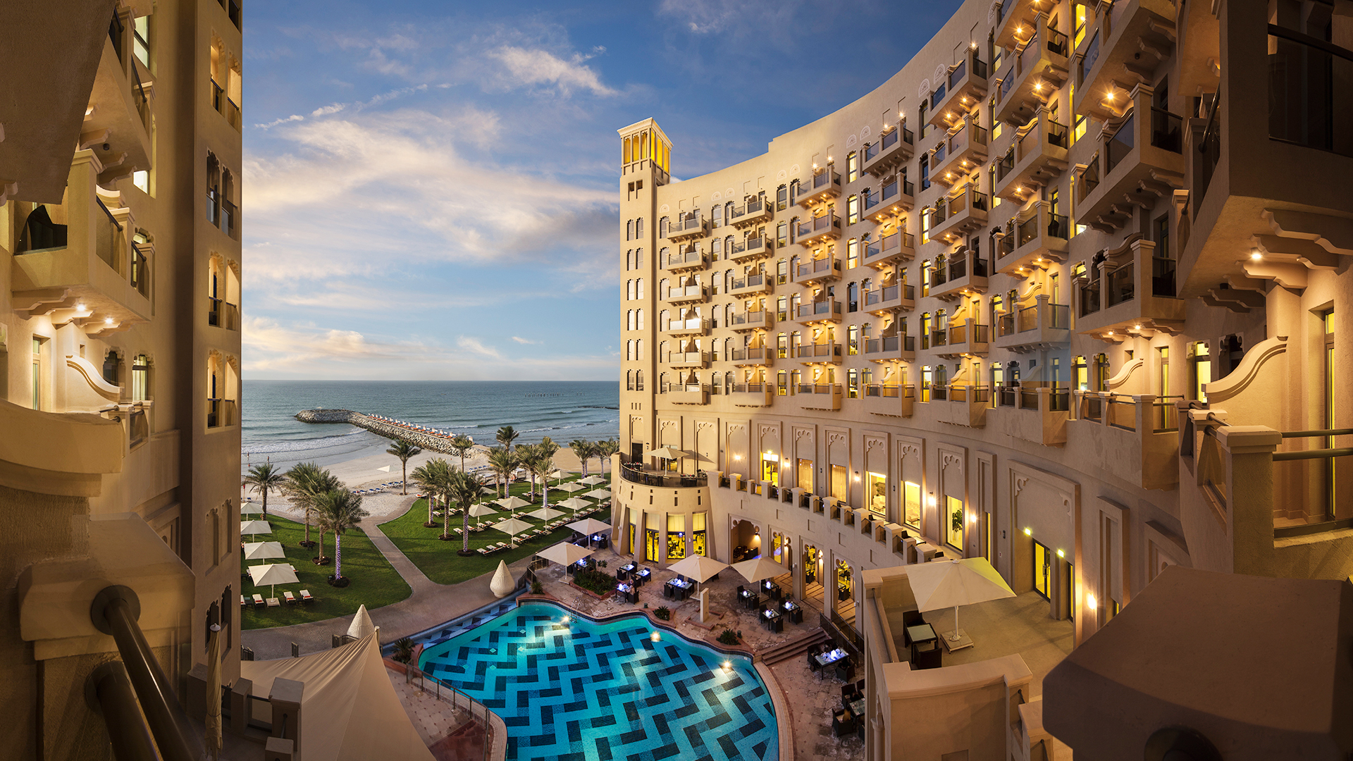 Bahi Ajman Palace 5* (Аджман)